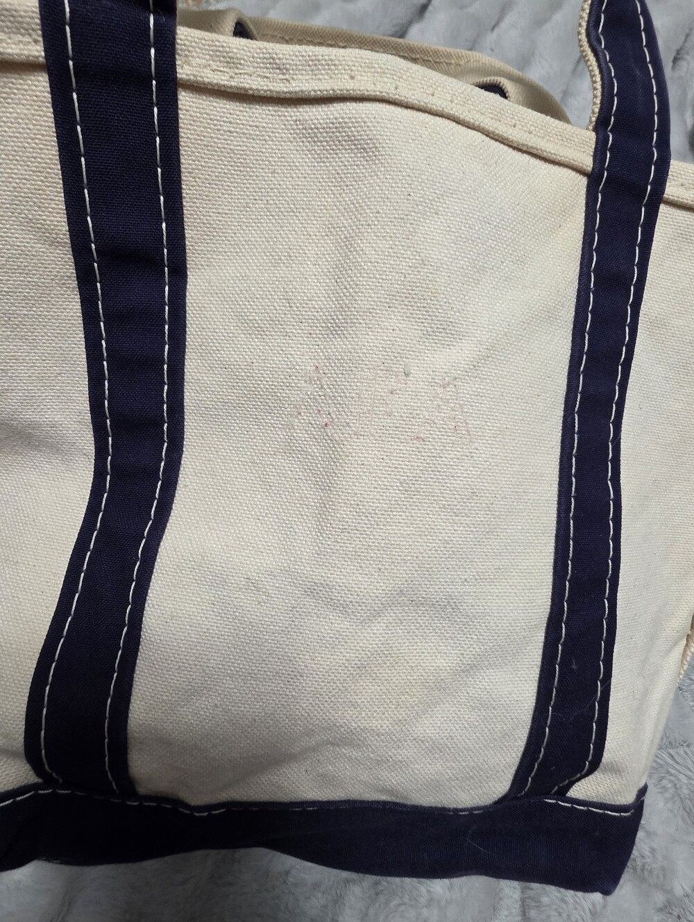 L.L. Bean Boat And Tote Classic Navy - Picture 4 of 10